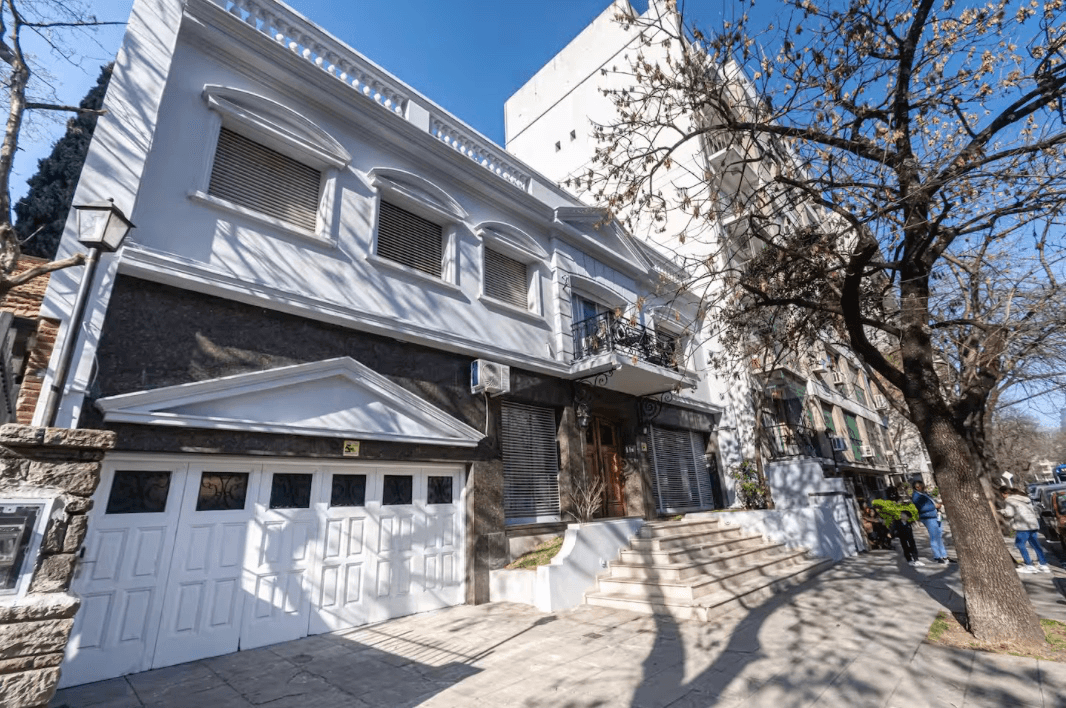 Fachada de la casa donde se realiza Startup Night
